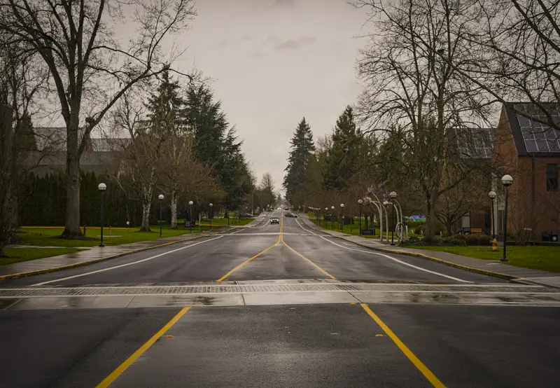 Photo of a street in Monmouth, OR that passes through Western Oregon University.